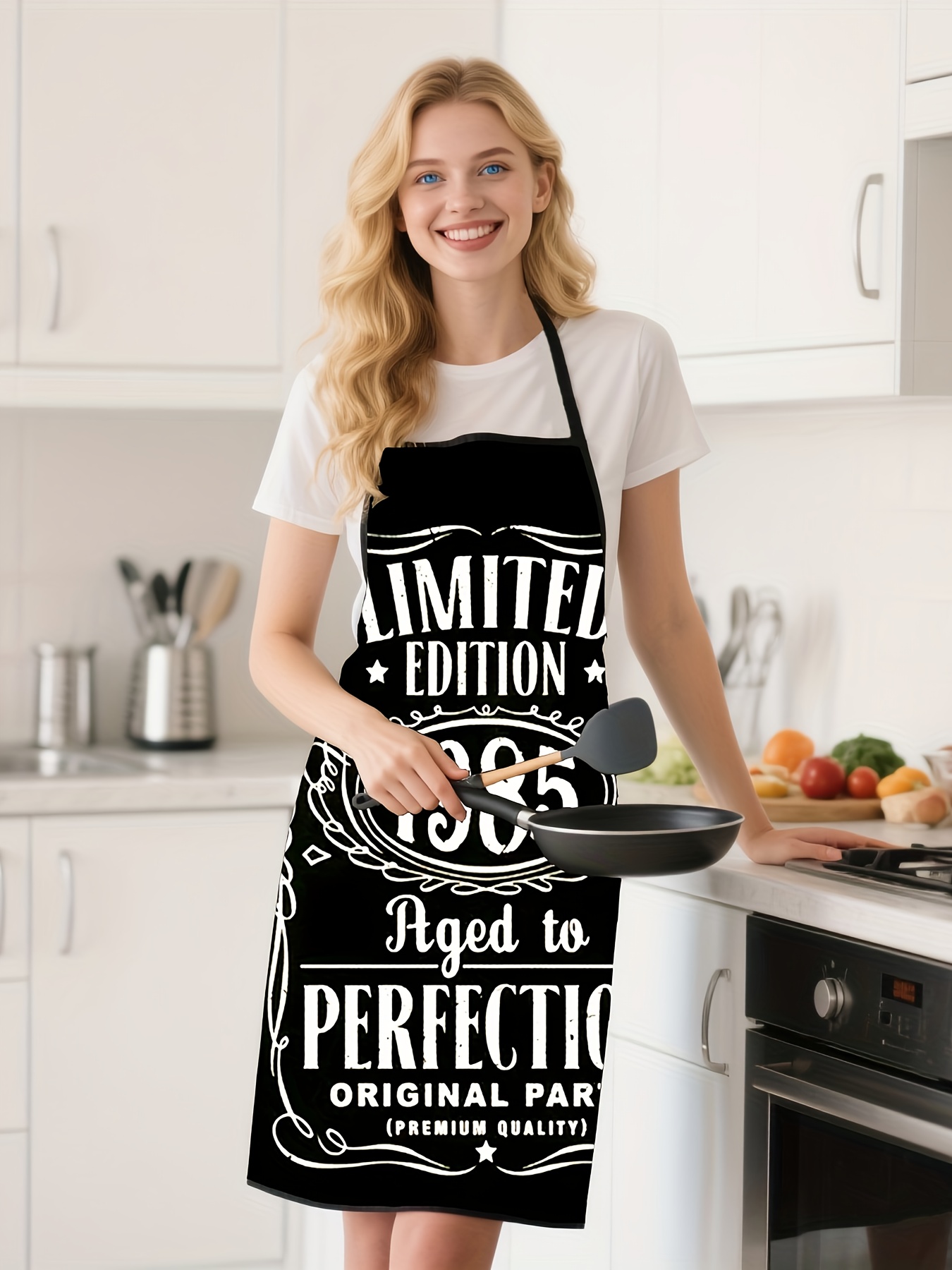 A Black Background Kitchen Apr - Kitchen Baking Background reseña y precio